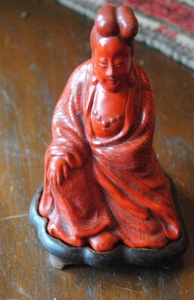 ANTIQUE VINTAGE CHINESE GUANYIN BUDDHA CINNABAR FEMALE COMPASSION W/STAND - Picture 1 of 10