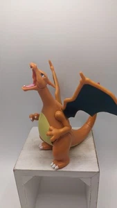 2019 Battle Feature Charizard Figure WCT Pokemon Nintendo Deluxe Action Figure - Picture 1 of 7