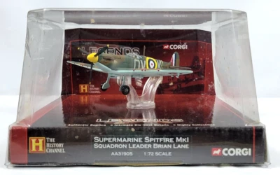 CORGI WW11 LEGENDS AA31905 SPITFIRE MK 1 P9386 SQD LDR BRIAN LANE 1:72 - Image 1 of 4