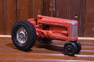 TRACTOR HUBLEY JR FRENTE ESTRECHO AÑOS 60 MODELO Nº 472 ROJO GRANJA JUGUETE ALUMINIO AGRICULTURA - Imagen 1 de 9