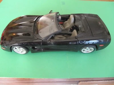 Chevrolet Corvettè C5 scala 1/18 - Immagine 1 di 2