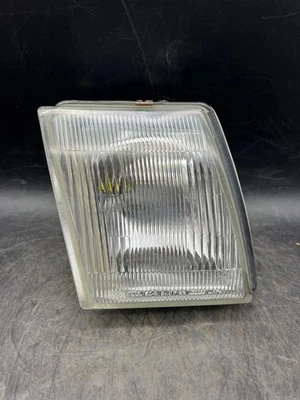 1990-1994 Lexus LS 400 OEM Passenger Side Koito Headlight Assembly 114-75691 - Image 1 of 4