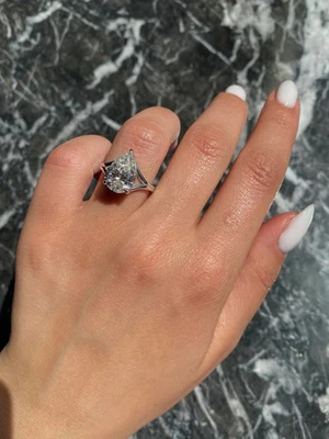 3.00CT Pear Cut Lab Grown/CVD Diamond Solitaire Teardrop Ring 925 Silver - Image 1 of 4