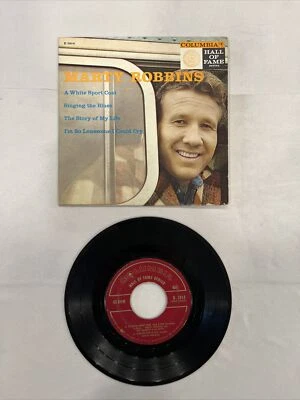 Marty Robbins / 45 EP / A White Sports Coat, Singing The Blues / 1958 / 4 Songs Foto 1 de 4