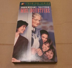 Mrs. Doubtfire (VHS, 1996) Robin Williams - Picture 1 of 3