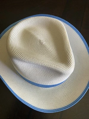 Sombrero de Panamá Dobbs Fifth Avenue Derby de Verano para Hombres Talla 7 1/2 Beige Ala Ancha Foto 1 de 4