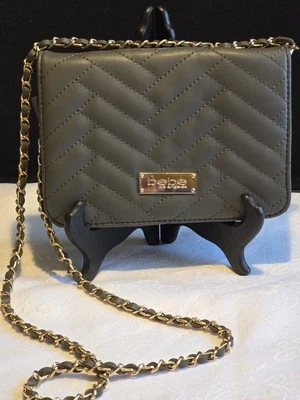 Bandolera Bebe Sophia gris con cadena dorada Foto 1 de 4