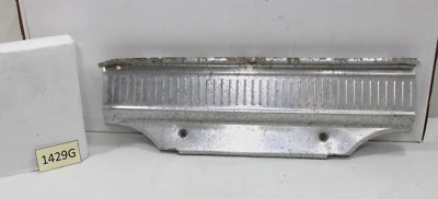 Plymouth Valiant 200 B 1965 pilar puerta poste moldura interior lado derecho inferior Foto 1 de 4