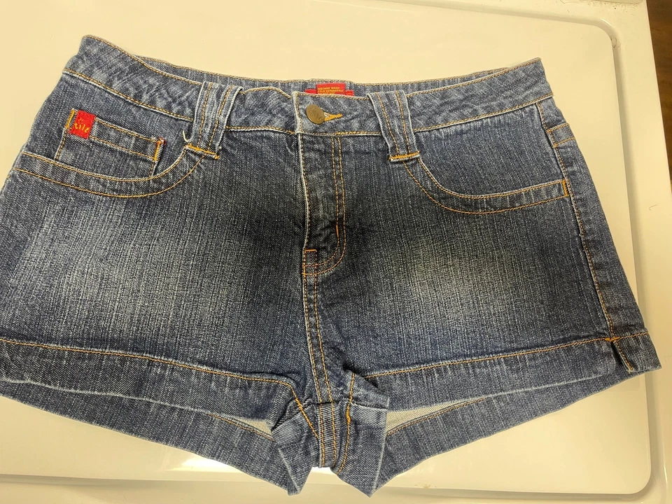 Tilt Jean Shorts Junior Girl's Size 11 Vintage Low Rise  - Image 1 of 4