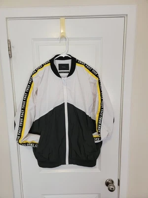 Chaqueta cortavientos de nailon Zara True Fact, blanco y negro, estilo Y2K / años 90, mediana Foto 1 de 4
