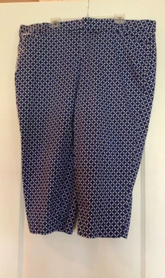 INTRO LOVE THE FIT women’s Capri pant 20W Blue white w/pockets - Image 1 of 4