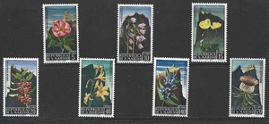 SAN MARINO -1967 Flowers - MINT UNHINGED SET . - Picture 1 of 1