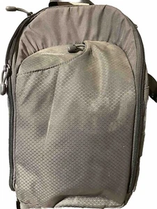 Lowepro - 150 AW Transit Sling Camera Bag w/ All Weather Cover - Picture 1 of 4