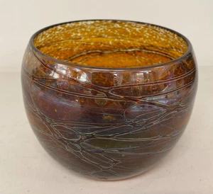 Cuenco de vidrio artesanal artesanal de Dylan Martinez con rosca iridiscente - Imagen 1 de 6