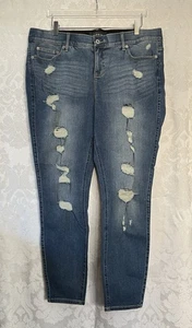 Torrid Premium Bombshell Skinny Distressed Jeans Plus Size 20R EUC Medium Wash - Picture 1 of 8