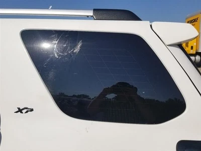 10-22 TOYOTA 4RUNNER OEM DRIVER LEFT REAR QUARTER GLASS WINDOW  Foto 1 de 4