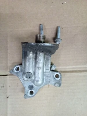 Soporte de montaje de filtro de aceite 14-17 Mazda 6 Skyactiv 2.5 carcasa percha Foto 1 de 3