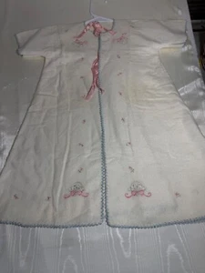 VINTAGE BABY EMBROIDERY NIGHT GOWN KIMONO 22 IN. LONG FLANNEL COTTEN - Picture 1 of 10