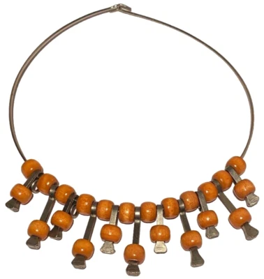 COLLAR COLLAR ESTUDIO ARTESANO MODERNISTA TONO PLATA METAL Y MADERA CUENTAS  Foto 1 de 4