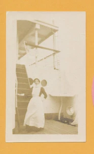 Vintage B&W Photo - Passenger Aboard SS Saturnia - Italian/Cosulich Line - Picture 1 of 2