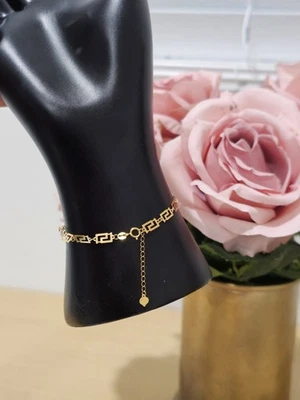 18k Real Saudi Gold Bracelet Size 6- 7 Inch With Extender - Image 1 of 4