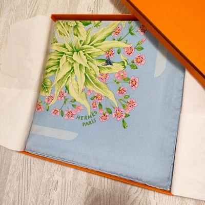 Unused w/box HERMES Carre 90 LA PRAIRIE vintage Silk Scarf 90cm / US duty free - Image 1 of 4