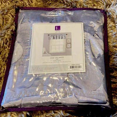 LUSH DECOR GIGI Cenefa de Ventana Gris Ligera Plateada Cortinas de Moda 70" x 14" *NUEVA Foto 1 de 4