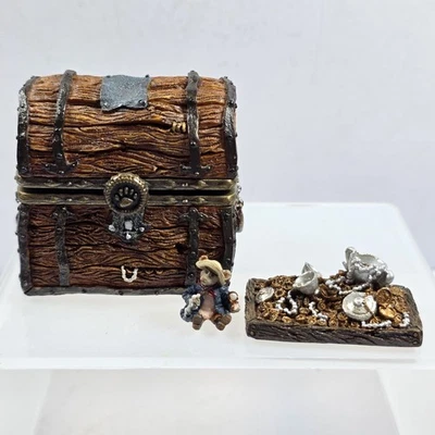 Boyds Treasure Box Indy’s Treasure Chest con Pirate McNibble 392103 Foto 1 de 4