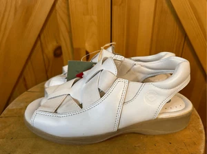 Earth Sandals Womens 6.5W Laine Fisherman White Leather Open Toe Wedge nwt Read - Picture 1 of 9
