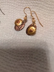 Adorable Silver Forest Sunflower Drop Earings NE-1752A - Picture 1 of 5