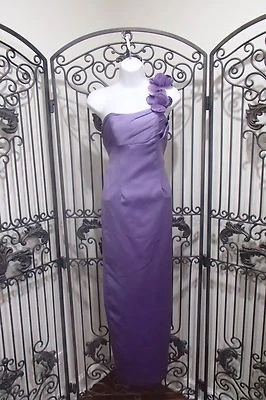 VESTIDO DE DAMA DE HONOR JUNIOR FORMAL PÚRPURA 1066 ALFRED ANGELO 7230 TALLA 12 J $218 Foto 1 de 4