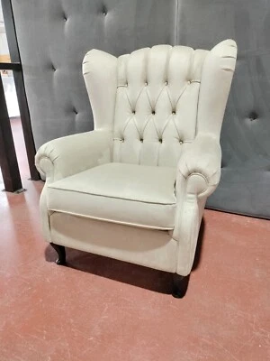 Sofa' poltrona Chesterfield Bergere' in microfibra scamosciata antimacchia - Immagine 1 di 4