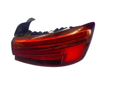 AUDI RS3 2017-2020 CUARTO TRASERO DERECHO MONTADO EN PANEL LUZ TRASERA MONTAJE Foto 1 de 4