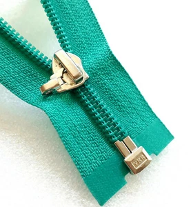 Cerniera MINT 018 nylon taglia 5 divisibile monouso YKK fermuar cipzár - Foto 1 di 1