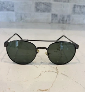 Gafas de sol AJ Morgan negras aviador con bolsa de cuero - Imagen 1 de 5