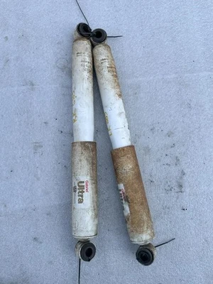 2001 2002 2003 2004 TOYOTA TACOMA REAR SHOCK ABSORBERS PAIR GABRIEL ULTRA - Image 1 of 4