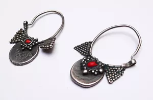 Anciennes Boucles Oreilles Argent Inde du Nord Moghole Piece Monnaie 19e - Picture 1 of 3