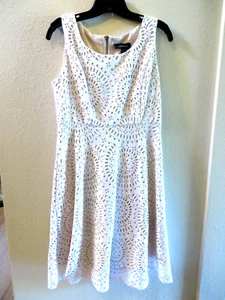 R&M Richards White Dress w/Cream Cutout Overlay Women's Size 6 - Picture 1 of 6