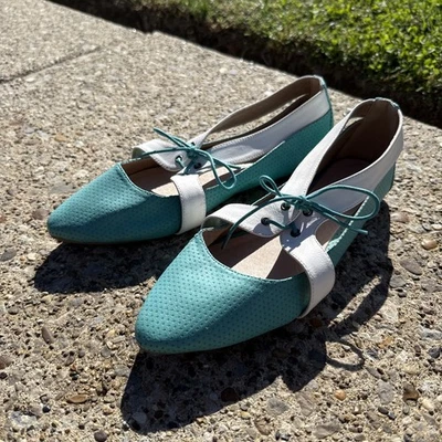 Restringido Aqua y Blanco Moda Arco Ballet Punta Preppy Años 90 Planos Para Mujer 8 Foto 1 de 4