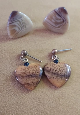 Triangular BROWN Swirl Studs & Wood Heart Drop Earrings, Retro Set - Image 1 of 4