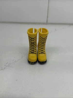 DC Comics Super Hero Girls Bat Girl Yellow Boots Replacement Parts For 12” Doll - Image 1 of 4