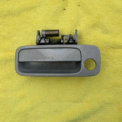 2000-2002 TOYOTA SOLARA Door Handle Exterior Front Left Silver 69220-06040-B0 Foto 1 de 4
