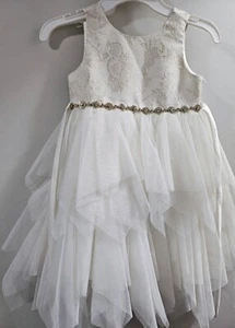 Set 2 Flower Girl Dresses for $18 ( American Princess , white, size 4/5, new) - Picture 1 of 6