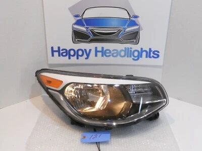 Conjunto de farol Hatchback destro TYC 20-9515-00-9 serve para 2014-2019 Kia Soul - Imagem 1 de 4