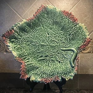 12" Vintage Bordallo Pinheiro Plate Serving Autumn Grape Leaf Portugal - Picture 1 of 5