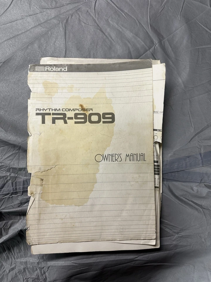 ROLAND TR-909 MANUAL DEL PROPIETARIO libro de instrucciones compositor de ritmo Foto 1 de 1