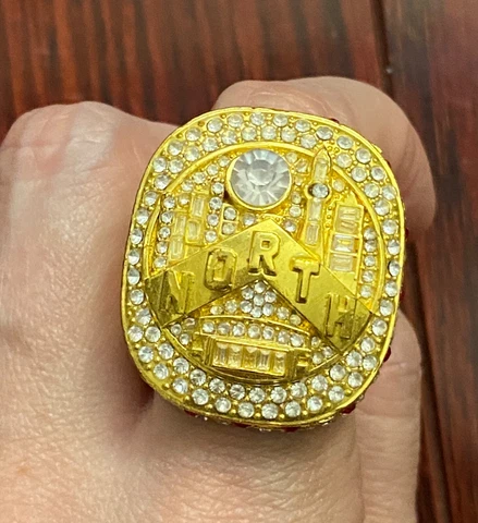 Toronto Raptors Replica Championship Ring - 2019 - new without box Cover
