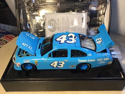 Ford Torino 2008 Cuna Elite NASCAR 1 de 400 RARA Richard Petty #43 100ª victoria 69 Foto 1 de 4