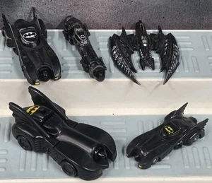 Vintage 1989 Ertl Batmobile DC Comics Batman Auto + 4 Stück 5 insgesamt wie besehen BD1 - Bild 1 von 3
