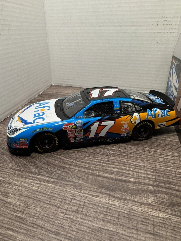 Matt Kenseth #17 Aflac 2007 Fusion 1:24 MA Motorsport Authentics RARO Diecast Foto 1 de 4